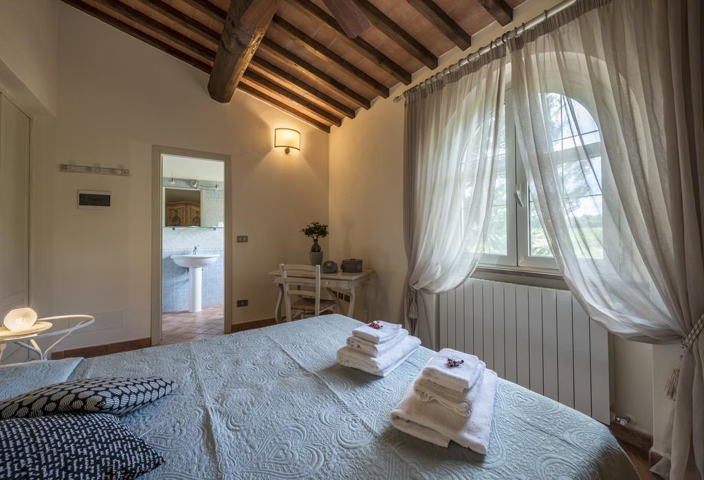 Hotel Il Cavallino Blu Volterra Buitenkant foto