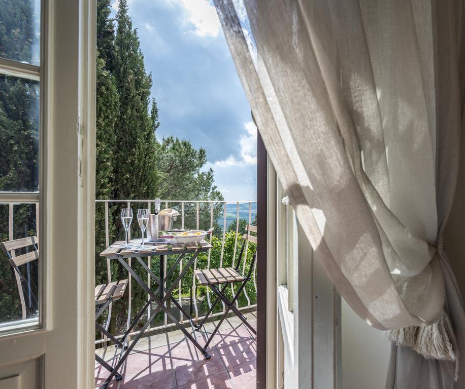 Hotel Il Cavallino Blu Volterra Buitenkant foto