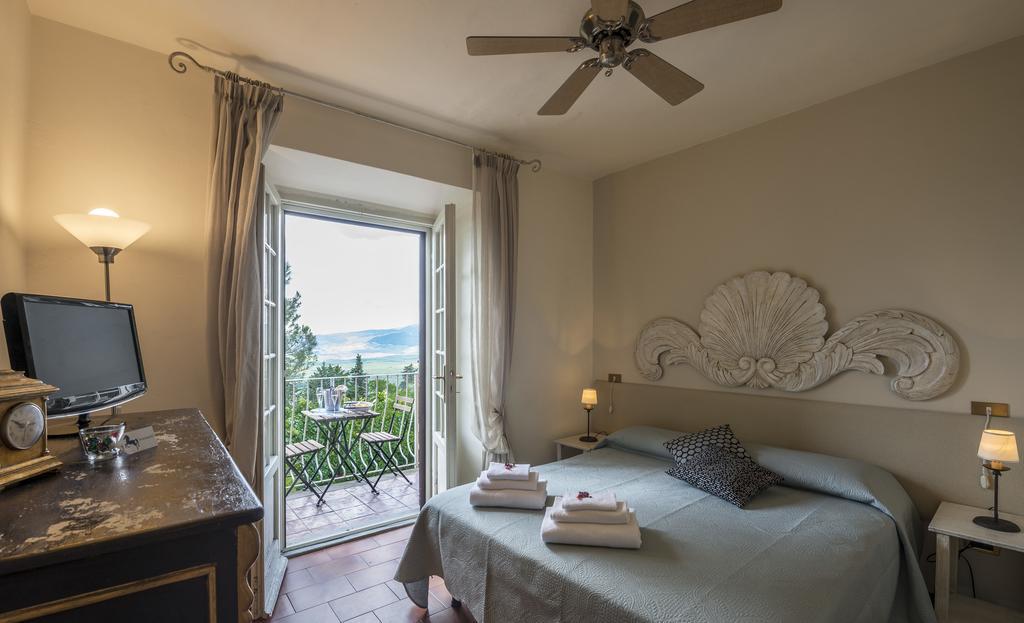 Hotel Il Cavallino Blu Volterra Buitenkant foto