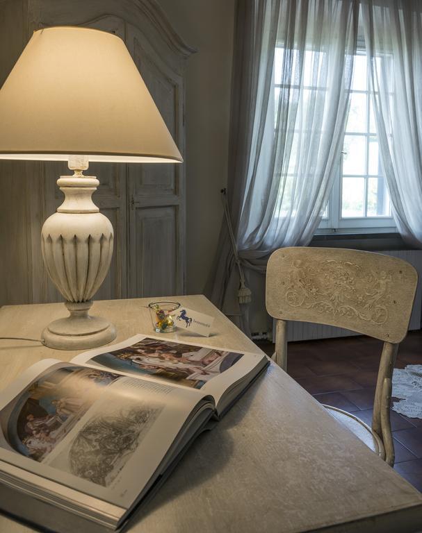 Hotel Il Cavallino Blu Volterra Buitenkant foto