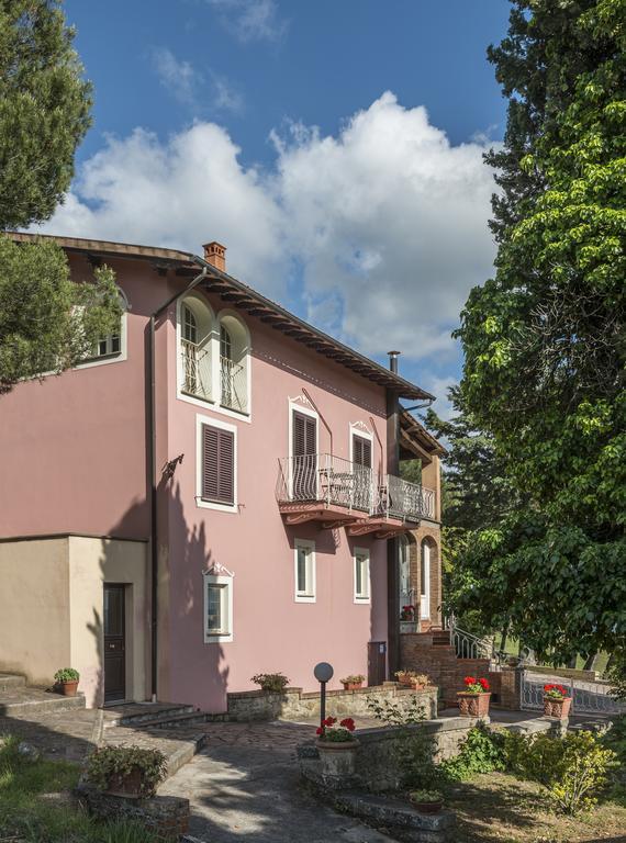 Hotel Il Cavallino Blu Volterra Buitenkant foto