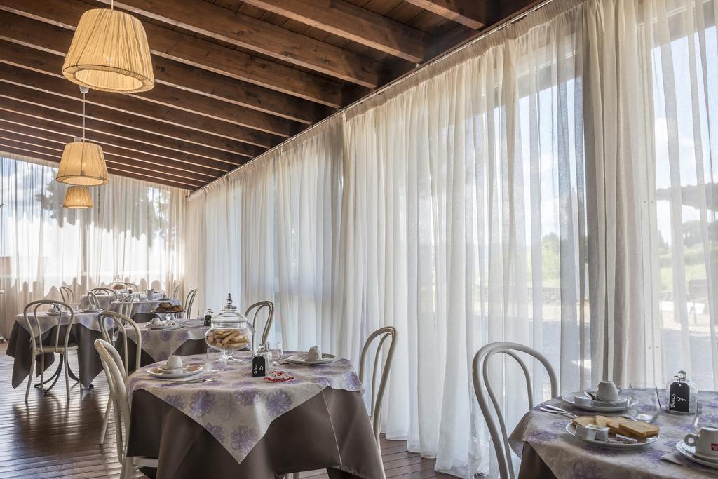 Hotel Il Cavallino Blu Volterra Buitenkant foto
