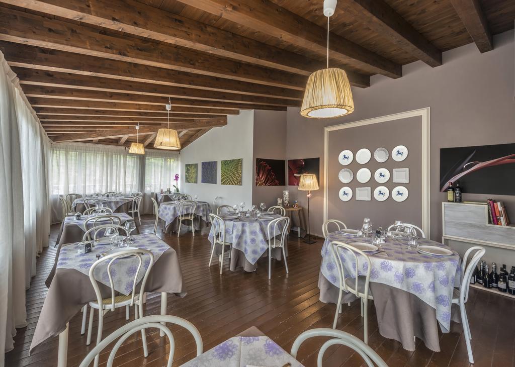 Hotel Il Cavallino Blu Volterra Buitenkant foto